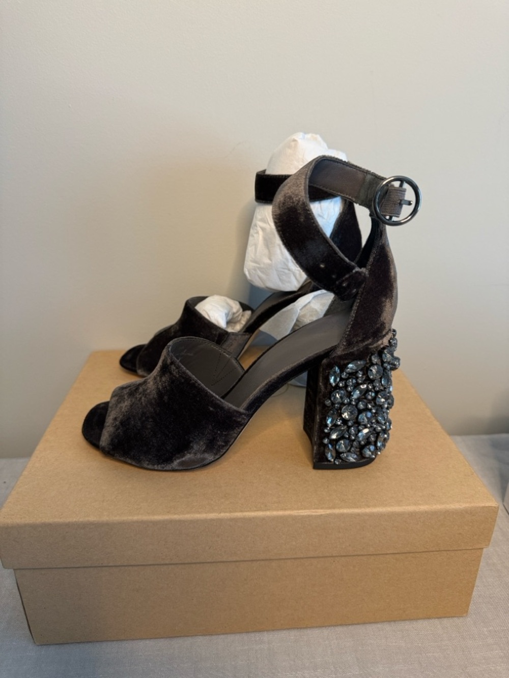 Joie Lafayette Heeled Sandal - Gray Velvet - Rhinestones 39.5 NIB